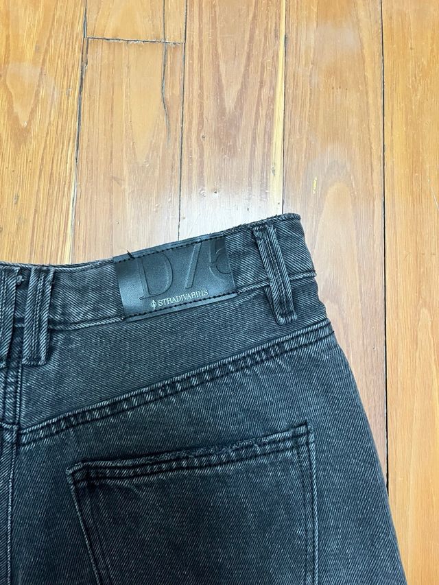 Shorts Stradivarius D75 negros