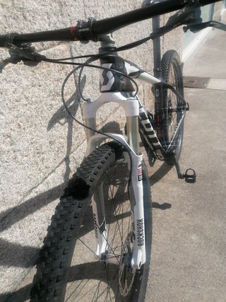 Bicicleta Scott Scale 910
