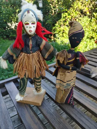 Statuette etniche africane