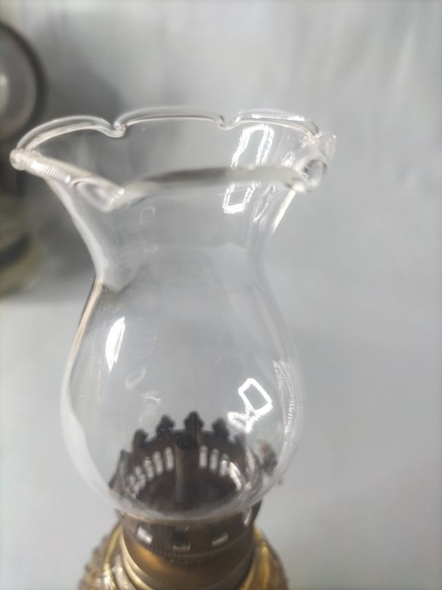 Quinqué in vetro vintage 