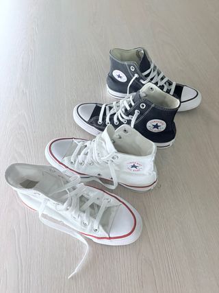 2 Pares de Converse altas blancas y negras