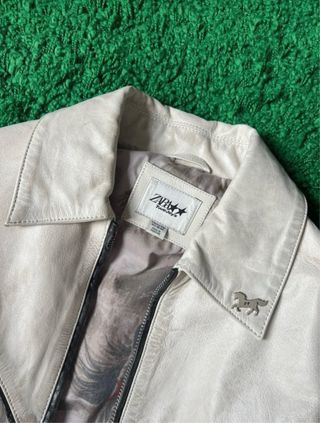 Chaqueta Zara x Twojeys hueso