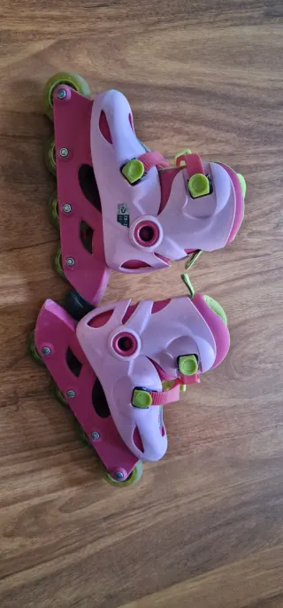 Patines en línea Talla 28-30 Rosa