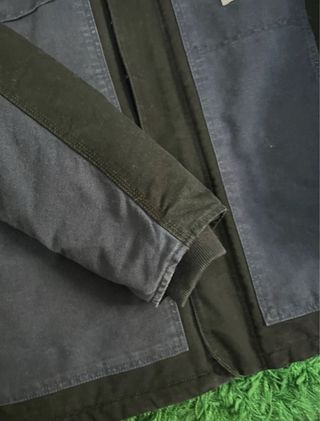 Chaqueta Carhartt Retro Negra y Azul
