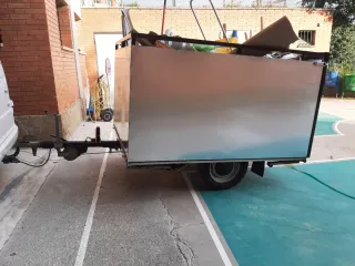 Remolque de carga metálico