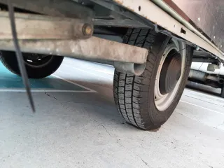 Remolque de carga metálico