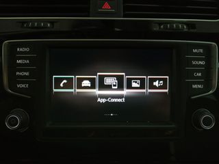 Volkswagen Golf Sport BMT