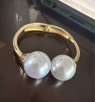 Bracciale rigido Max Mara con maxi perle