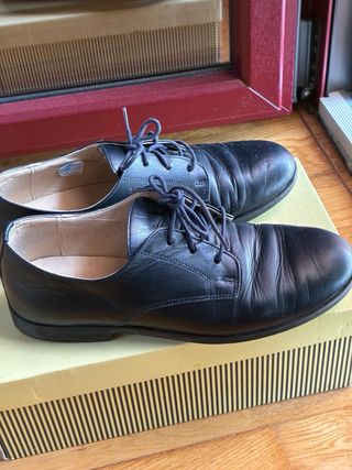 Zapatos Tizzas niño comunión. Talla 37