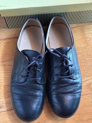 Zapatos Tizzas niño comunión. Talla 37