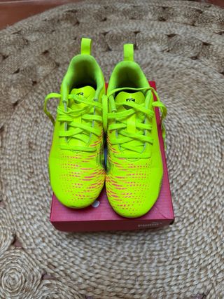 Botas Fútbol Puma T30 Multitacos Amarillas