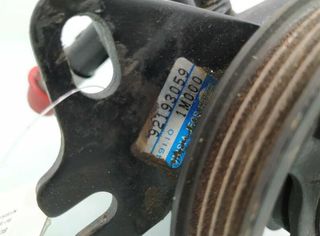 Bomba de dirección nissan 92193059 almera 424137