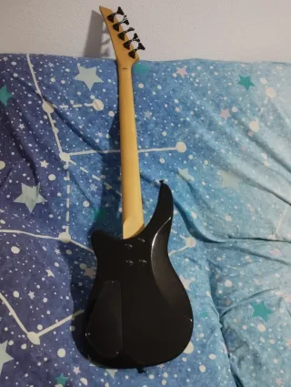 Bajo Jackson Pro Eliminator 5 cuerdas activo