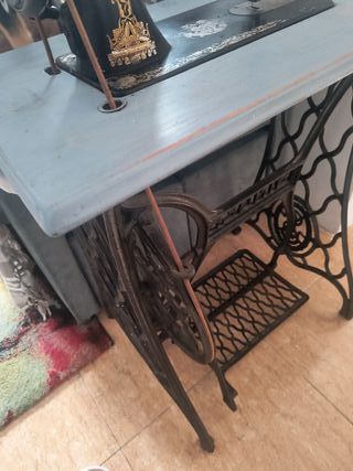 Máquina de coser Singer antigua