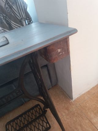 Máquina de coser Singer antigua