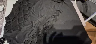 Maglietta nera traforata taglia 48