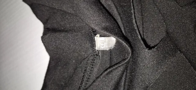 Maglietta nera traforata taglia 48