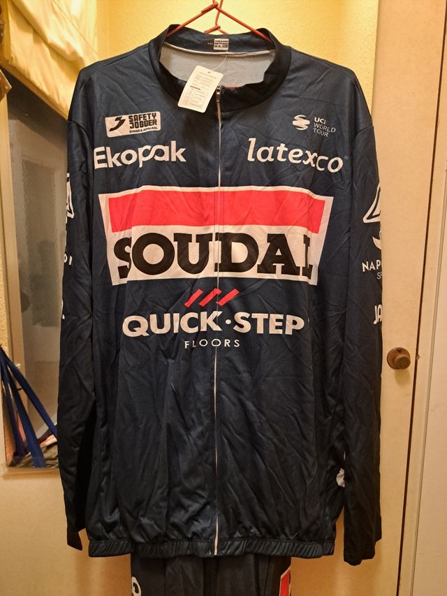 Maillot y culote Quick-Step Soudal