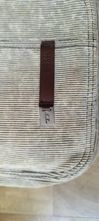 Borsetta a righe beige e nere