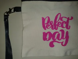 Pochette con laccetto perfect day