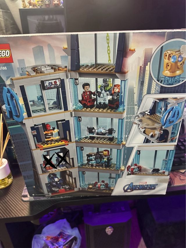 LEGO 76166 Avengers Tower Battle