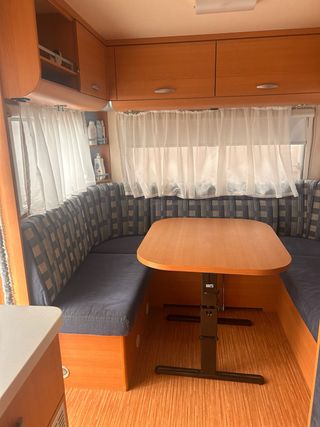 Caravana Knaus Sport Fu 450 (2010)