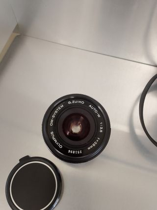 Olympus Zuiko Auto-W 28mm f/3.5