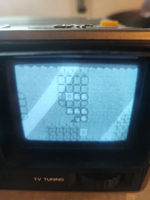 Radio TV JVC grigio e argento