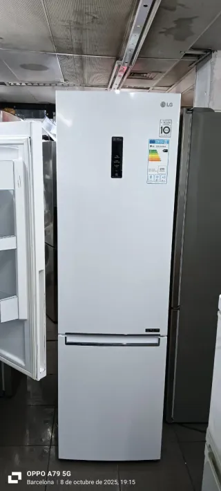 NEVERA COMBI L.G NO FROST ENERGÍA A+++