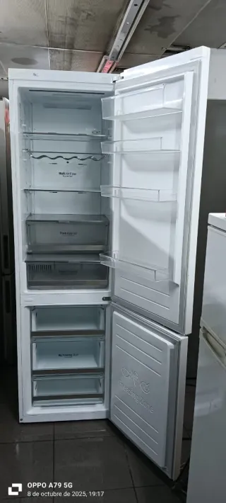 NEVERA COMBI L.G NO FROST ENERGÍA A+++