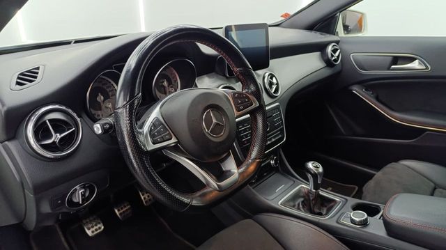 Mercedes 180 GLA 180 AMG Line Nacional Único propietario - 170.000Km