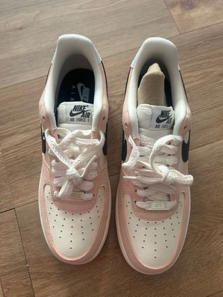 Nike Air Force 1 Rosa y Blanco