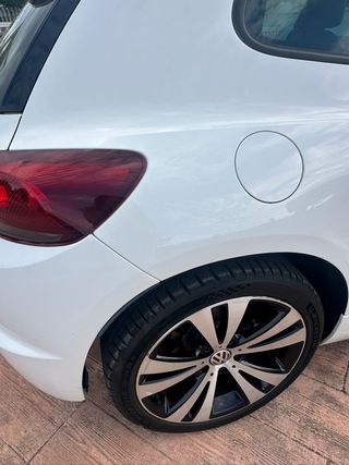 Volkswagen Scirocco 2011