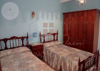 Casa adosada en venta en San Felipe - El Almendral - La Merced en Jaén