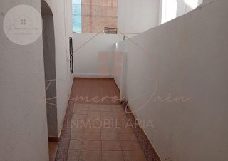 Casa adosada en venta en San Felipe - El Almendral - La Merced en Jaén