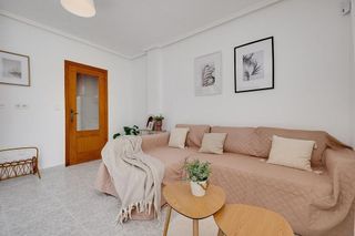 Casa pareada en venta en Playa de los Locos en Torrevieja