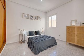 Casa pareada en venta en Playa de los Locos en Torrevieja