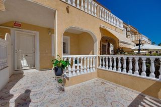 Casa adosada en venta en Playa de los Locos en Torrevieja