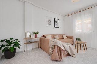 Casa adosada en venta en Playa de los Locos en Torrevieja