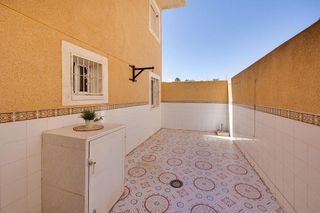 Casa adosada en venta en Playa de los Locos en Torrevieja