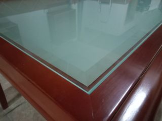 Mesa Comedor Cristal y Sillas Madera