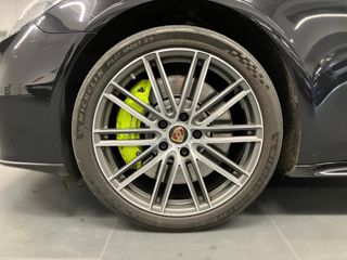Porsche Panamera 4S E-Hybrid Sport Turismo S 412 kW (560 CV)