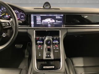Porsche Panamera 4S E-Hybrid Sport Turismo S 412 kW (560 CV)