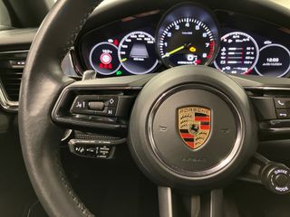 Porsche Panamera 4S E-Hybrid Sport Turismo S 412 kW (560 CV)