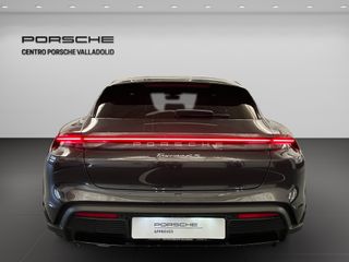Porsche Taycan 4 Cross Turismo 420 kW (571 CV)