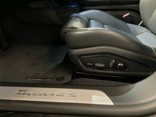 Porsche Taycan 4 Cross Turismo 420 kW (571 CV)
