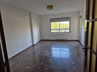 Piso en venta en Romareda en Zaragoza