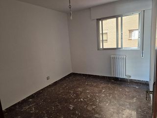 Piso en venta en Romareda en Zaragoza