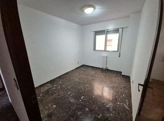 Piso en venta en Romareda en Zaragoza