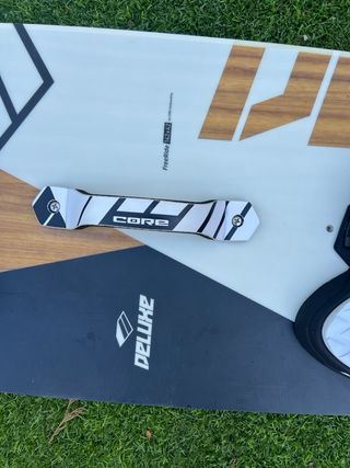 Tabla Kite Core 142x42 + funda. 